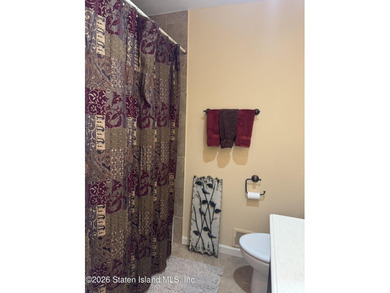 LOCATION, LOCATION!! THIS ONE FAMILY EXTRA WIDE END-UNIT - photo 21