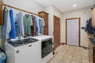 This extraordinary estate near beautiful Fellows Lake was built - photo 22