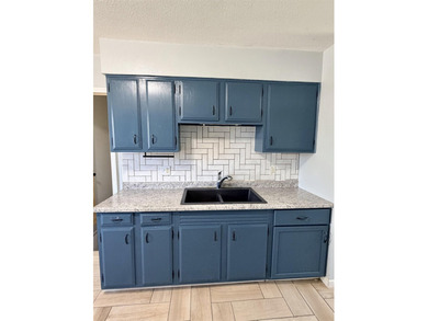 Charming 3 bedroom, 1 bath home with 1,144 sq ft in the main - photo 6