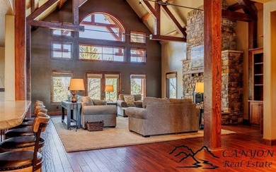 Experience luxury golf course living with warm modern finishes - photo 2