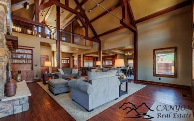 Experience luxury golf course living with warm modern finishes - photo 10