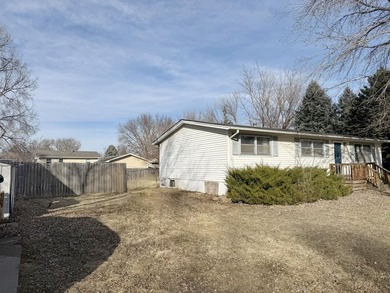 This property is step from the lake and would be great for a - photo 2