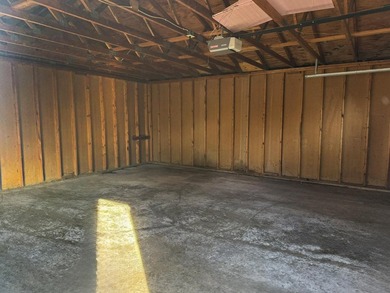 This property is step from the lake and would be great for a - photo 8