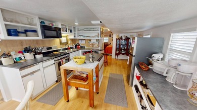Fully furnished 805 sq. ft. single-story home in Avon Park - photo 9