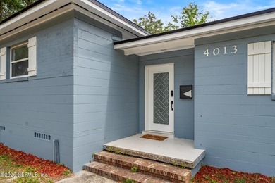 BRAND NEW ROOF - REMODELED - 0.25 ACRE OPPORTUNITY - photo 5