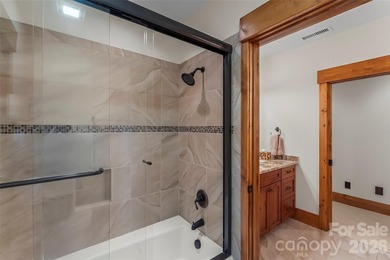 Exceptional Arts & Crafts lakefront retreat showcasing superior - photo 33