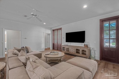 A rare offering of timeless elegance and uncompromising - photo 44