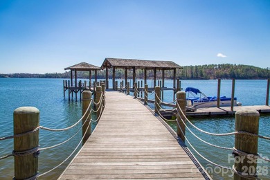 Exceptional Arts & Crafts lakefront retreat showcasing superior - photo 48