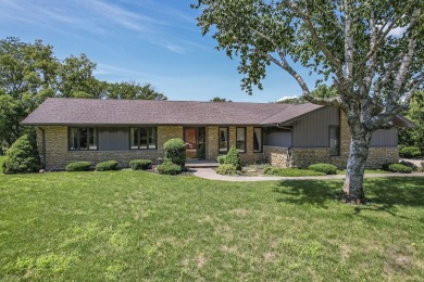 Lake Home For Sale in Minooka, Illinois
