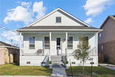 Lake Pontchartrain Home For Sale in New Orleans Louisiana