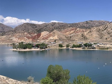Experience a rare turnkey opportunity at Boysen Marina & - photo 1