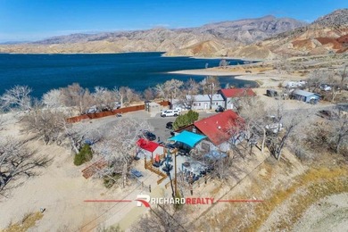 Experience a rare turnkey opportunity at Boysen Marina & - photo 4