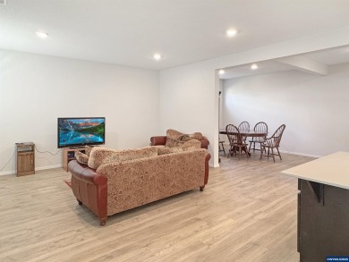 Open House 1/23/26 3-5PM This beautifully upgraded Cambridge