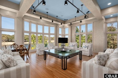 Bold in design and unmistakable in presence, this custom-built - photo 5