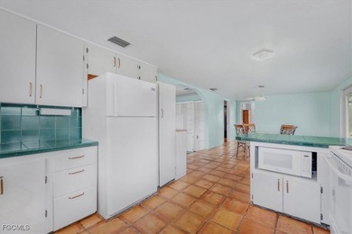 Enjoy the best of Lakeport waterfront living! This great - photo 13