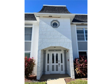 (private lake, pond, creek) Condo For Sale in Fort Myers Florida