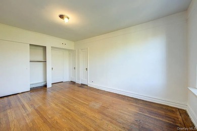 THE UNIT: Welcome to #4J - a sought-after, most-wanted floor - photo 25
