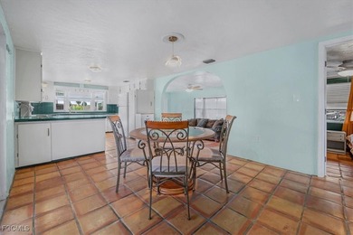 Enjoy the best of Lakeport waterfront living! This great - photo 28
