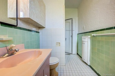 THE UNIT: Welcome to #4J - a sought-after, most-wanted floor - photo 30