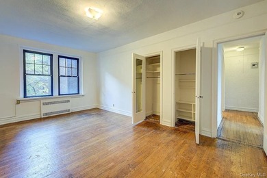 THE UNIT: Welcome to #4J - a sought-after, most-wanted floor - photo 35