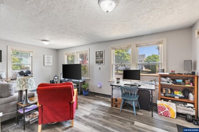 4 plex investor opportunity in central Salem with potential to