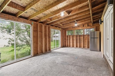 STILL AVAILABLE! Welcome to 23 Cross Gates! This fully renovated - photo 18