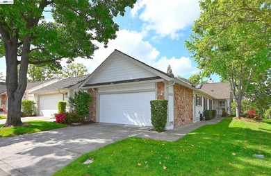 Rarely available, super popular, Alder end unit in an elevated - photo 1