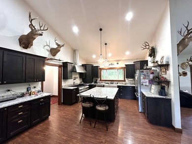 Custom built 2,820 sq. ft., 4 bedroom, 3 bath home on a peaceful - photo 27
