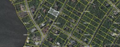 Lake Lot For Sale in Pocono Lake, Pennsylvania