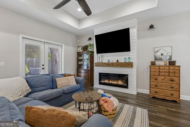 Step into this beautifully designed 4-bedroom, 2-bath home that - photo 12