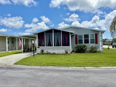 Great 2-bedroom, 2-bath home with a versatile den, on a prime - photo 1