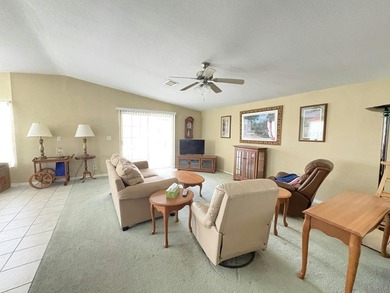 Great 2-bedroom, 2-bath home with a versatile den, on a prime - photo 5