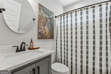 Step into this beautifully designed 4-bedroom, 2-bath home that - photo 28