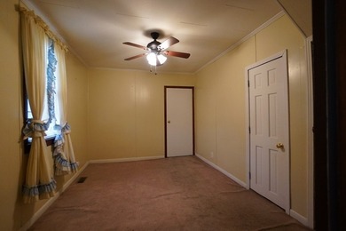 This loaded package offers 2.8 acres just outside city limits, 2 - photo 31