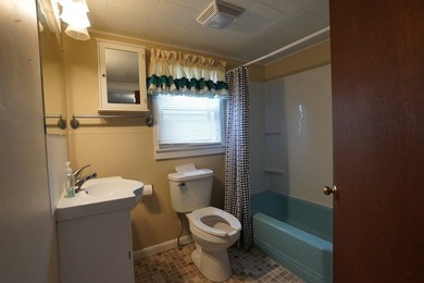 This loaded package offers 2.8 acres just outside city limits, 2 - photo 32