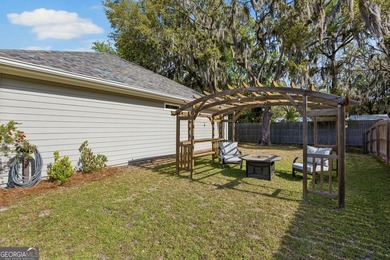 Step into this beautifully designed 4-bedroom, 2-bath home that - photo 34