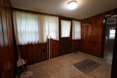 This loaded package offers 2.8 acres just outside city limits, 2 - photo 35