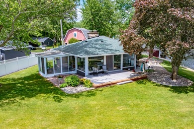 Welcome to 2282 Parker Drive, an incredible property on Gun Lake - photo 4