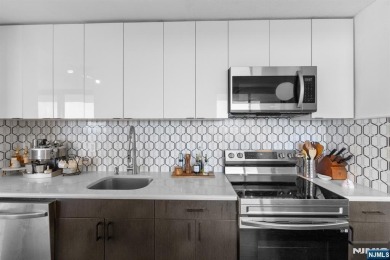 Spacious B-line corner unit at 200 Winston Towers boasts a prime