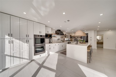 BEAUTIFUL NEWLY RENVATED RANCH HOME IN HOLLYWOOD! TASTEFULLY - photo 13