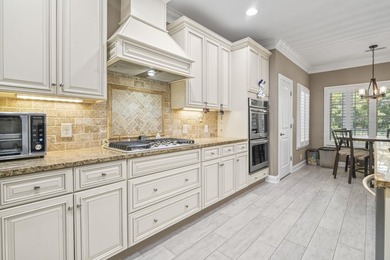 ***OPEN HOUSE Friday July 3rd 1-3pm*** Welcome to luxury living - photo 19