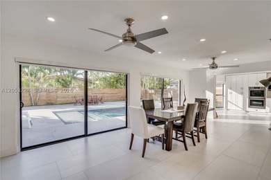 BEAUTIFUL NEWLY RENVATED RANCH HOME IN HOLLYWOOD! TASTEFULLY - photo 20