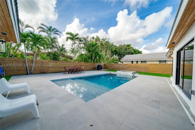 BEAUTIFUL NEWLY RENVATED RANCH HOME IN HOLLYWOOD! TASTEFULLY - photo 21