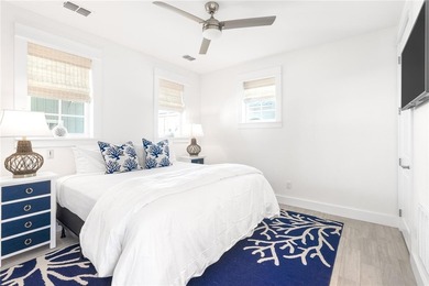 Ideally positioned one row in from the beach on one of - photo 27