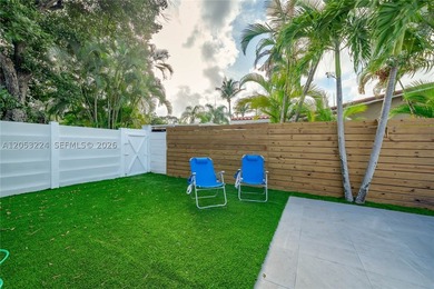 BEAUTIFUL NEWLY RENVATED RANCH HOME IN HOLLYWOOD! TASTEFULLY - photo 27
