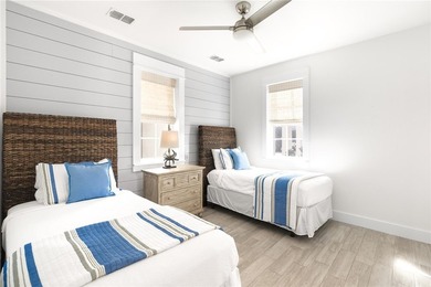 Ideally positioned one row in from the beach on one of - photo 28