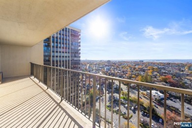 Spacious B-line corner unit at 200 Winston Towers boasts a prime