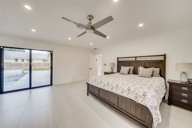 BEAUTIFUL NEWLY RENVATED RANCH HOME IN HOLLYWOOD! TASTEFULLY - photo 30