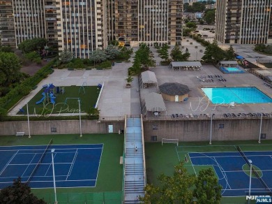 Spacious B-line corner unit at 200 Winston Towers boasts a prime