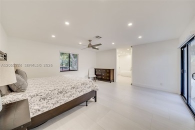 BEAUTIFUL NEWLY RENVATED RANCH HOME IN HOLLYWOOD! TASTEFULLY - photo 31